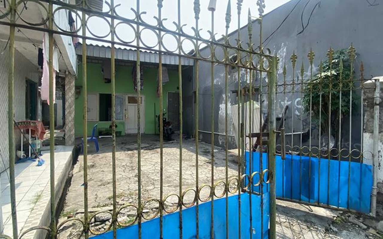 Lokasi kos penemuan mobil milik korban pembunuhan di Sidoarjo. Lokasi tersebut berada di RT 5 RW 1 Semolowaru, Sukolilo, Surabaya.