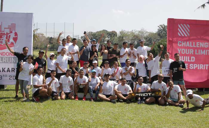Athletic Trainer Muhammad Desfian pada saat melakukan Strength Training bersama 75 pelari dari berbagai komunitas di Yogyakarta.