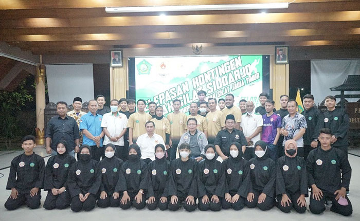 Suasana saat pelepasan kontingen Pencak Silat Sidoarjo ke Praporprov IPSI Jatim 2022.