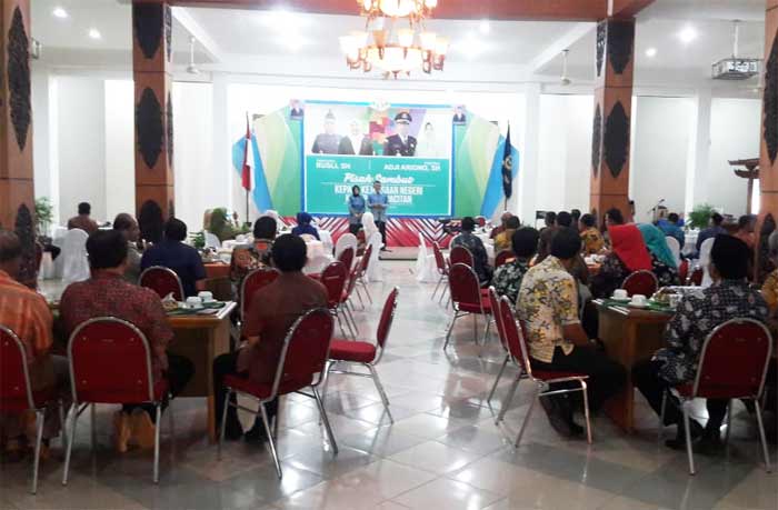 Suasana pisah sambut Kejari Pacitan di aula pendopo Pemkab Pacitan.