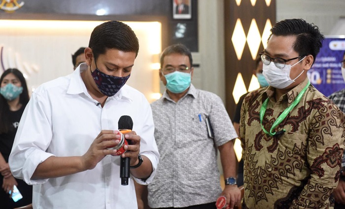 Wali Kota Kediri Abdullah Abu Bakar (pegang mik). foto: ist.