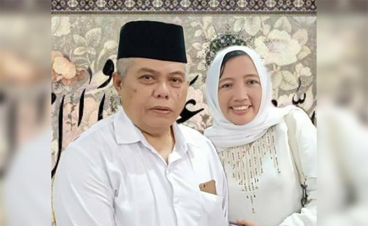 Kiai Lim bersama Ning Milah.