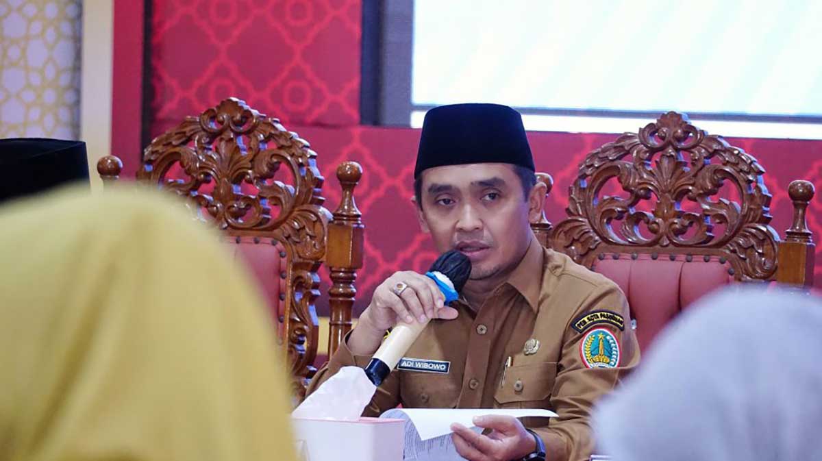 Wali Kota Pasuruan saat memberi arahan.