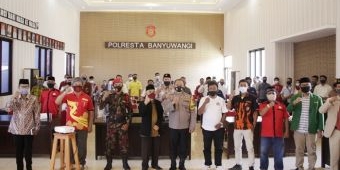 ​Tokoh Masyarakat dan FKUB Banyuwangi Deklarasi Tolak Anarkisme