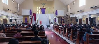 7 Renungan Natal 2025 Singkat Katolik: Penuh Pengharapan dan Sukacita Kelahiran Kristus