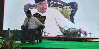 minta-santri-tak-minder-kiai-asep-pernah-drop-out-sekolah-kelas-ii-sma-tapi-jadi-profesor