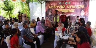 Antisipasi Penyebaran Covid-19 Pasca-Nataru, Polres Ngawi Gelar Vaksin Booster