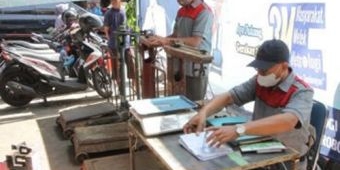 DKUPP Kota Probolinggo Tera Ulang Ratusan Timbangan Milik Pedagang