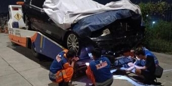Gegara Google Maps, Mobil BMW Terjun dari Ruas Tol KLBM Gresik, Kok Bisa?