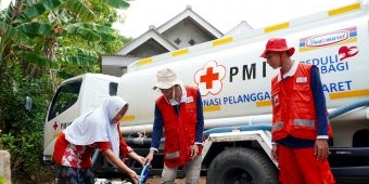 PMI Kabupaten Pasuruan Salurkan 100 Ribu L Air Bersih untuk Warga Terdampak Kekeringan di Paserpan
