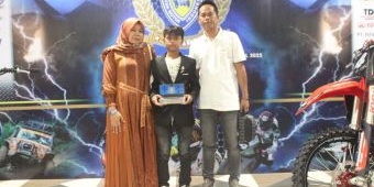 Rafi Ahmad, Crosser Cilik Asal Pamekasan yang Raih Juara Kejurprov dan Penghargaan IMI Jatim Award