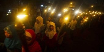 Malam Takbir di Bojonegoro Diwarnai Hujan Rintik-rintik