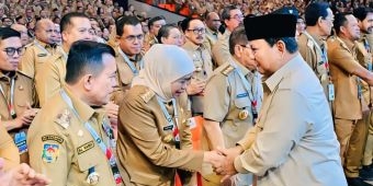 Gubernur Khofifah, Wagub Emil dan Forkopimda Jatim Hadiri Rakornas yang Dipimpin Presiden