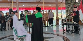 Lantik 2 Kepala Desa PAW, Begini Pesan Pj Bupati Bangkalan