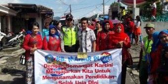 Dikawal Anggota Polsek Junrejo, Karnaval Warga Desa Torongrejo Berjalan Lancar