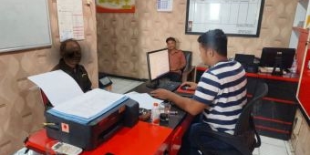 Maling Ayam di Blitar yang Resahkan Warga Ditangkap, 7 Ekor Ayam dan Motor Diamankan Polsek Nglegok