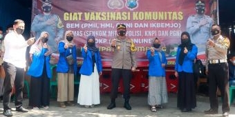 Polres Jombang Lakukan Vaksinasi pada Mahasiswa, Ojol, dan Anggota Ormas