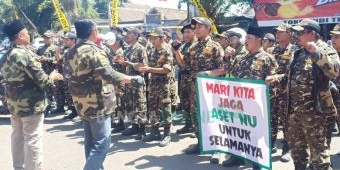 Ratusan Anggota Banser Geruduk Mapolres Blitar Kota Protes Kriminalisasi Tokoh NU