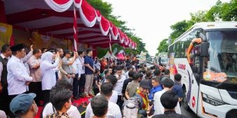 Khofifah Berangkatkan 4.000 Pemudik Gratis ke Sejumlah Daerah