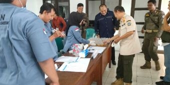 Anggota Tersandung Narkoba, Satpol PP Gresik Gandeng BNN Gelar Tes Urine