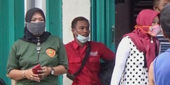 Linmas Perempuan di Jombang Gagalkan Aksi Penjambretan, Bertepatan Dengan Hari Ibu