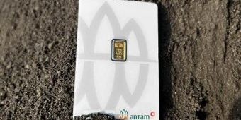 Semakin Merosot, Harga Emas Antam 0,5 Gram Hari Ini Rp987.000