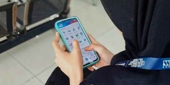 Tak Perlu Repot Datang ke Kantor Cabang, Juwitasari Gunakan Mobile JKN untuk Akses Berbagai Layanan