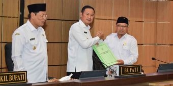 7 Fraksi DPRD Lamongan Sampaikan Pandangan Umum Atas Raperda Pertanggungjawaban APBD 2023