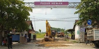 Pemkab Gresik Perbaiki Kerusakan Jalan Masuk Terminal Bus Trans Jatim