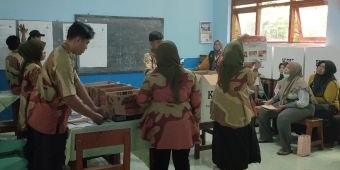 Kelelahan dan Vertigo karena Bertugas, Petugas KPPS di Kediri Puas atas Layanan JKN