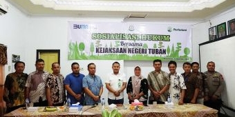 Kejari Tuban Berikan Penerangan Hukum ke KPH dan LMDH Kebonharjo