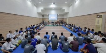 Ajak WBP Buka Puasa Bersama, Kalapas Kediri: Tumbuhkan Kebersamaan dan Kepedulian