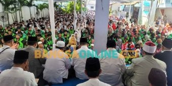 diawali-shalat-ghaib-ribuan-massa-ikuti-istighatsah-di-pp-amanatul-ummah
