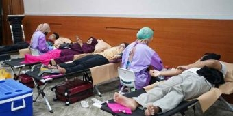 Penuhi Kebutuhan Stok Darah, Aston Inn Batu Gelar Donor Darah