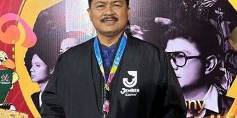 Dukung Atlet dan Pariwisata Pantai, Kadispora Jember Salurkan 100 Pelampung untuk PSOI