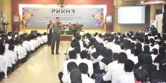 Dandim 0831/Surabaya Timur Bekali 600 Mahasiswa Baru Unitomo dengan Kesadaran Bela Negara