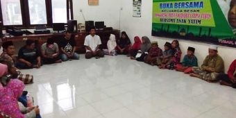 RPS Tuban Gelar Bukber dan Santunan Yatim