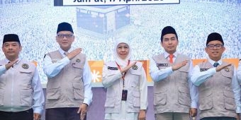 Khofifah Dilantik Jadi Koordinator PPIH Embarkasi Surabaya 2026