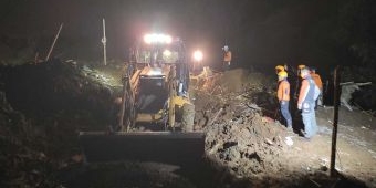 Longsor di Blitar, Satu Korban Berhasil Diselamatkan, Tiga Lainnya Dalam Pencarian