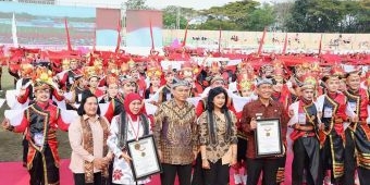 Puncak Hari Koperasi ke-78 Jatim, Khofifah Apresiasi Bojonegoro Sebagai Kabupaten Penghasil Migas