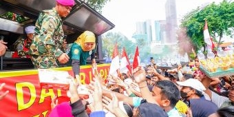 Hadiri Indonesian Marines Day, Khofifah Apresiasi Peran TNI AL 80 Tahun Jaga Kedaulatan Bangsa