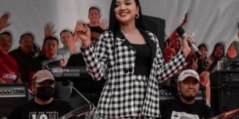 Siska Valentina, Biduan Dangdut dari Sidoarjo yang Rela Jual Kopi