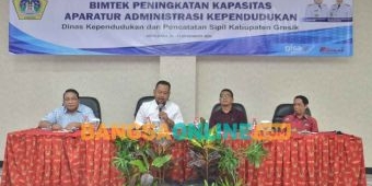 Bupati Gresik Apresiasi Layanan Dispendukcapil untuk Sukseskan Program UHC