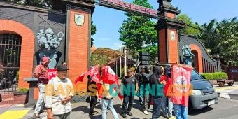 Aksi Damai GPN di DPRD Kabupaten Kediri Desak Usut Tukar Guling Tanah Kas Desa Tiron