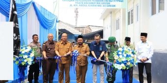Didukung CSR Petrokimia, Bupati Gresik Resmikan SPPG Dapur Hibrid di Yayasan PPNU Terate
