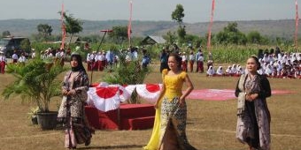 Upacara HUT ke-78 RI di Kerek Tuban, Tampilkan Fashion Show Batik Khas Desa Gaji