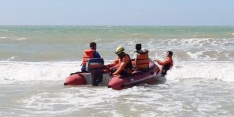 Terseret Ombak Saat Cuci Daging Korban, Santri Asal Tuban Ditemukan Tewas di Bibir Pantai