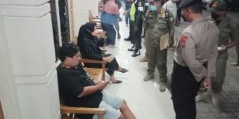 Terjaring Razia Hotel, Tiga Pasangan Mesum di Tuban Diciduk Petugas Gabungan