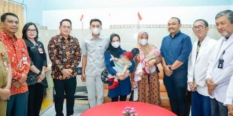 Sukses Lakukan Pemisahan Kembar Siam Asal Ngawi, Pj Gubernur Jatim Puji Konsistensi RSUD Dr Soetomo