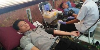 Peringati Hari Uang, KPP Blitar Gelar Donor Darah